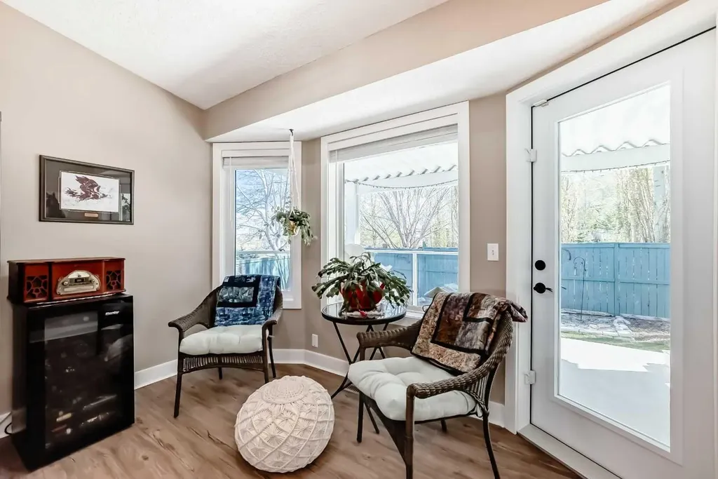 39 Westfall Crescent Okotoks AB T1S 1V5