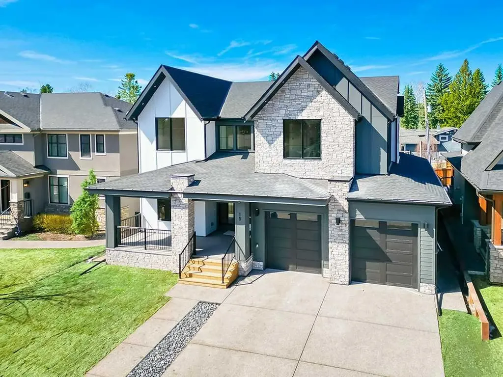 15 42 Street SW Calgary AB T3C 1Y2
