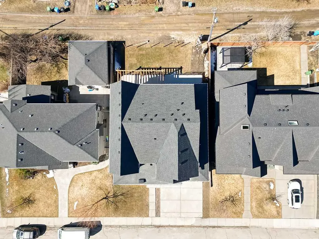 15 42 Street SW Calgary AB T3C 1Y2