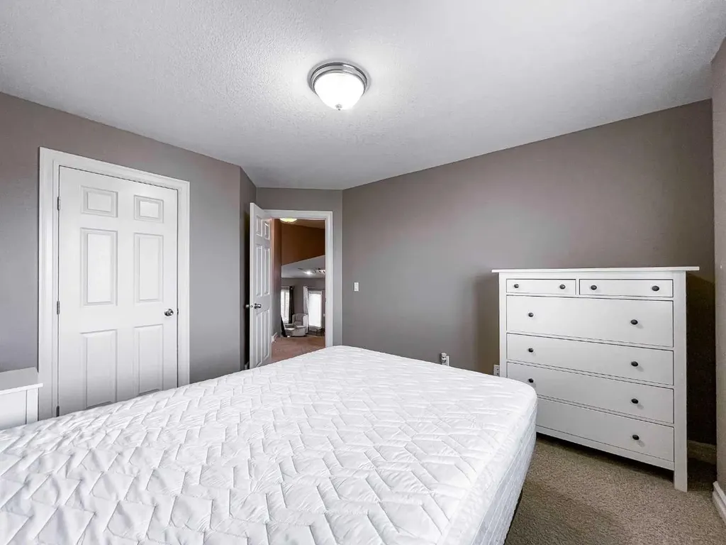 260 Killdeer Fort Mcmurray AB T9K0R2