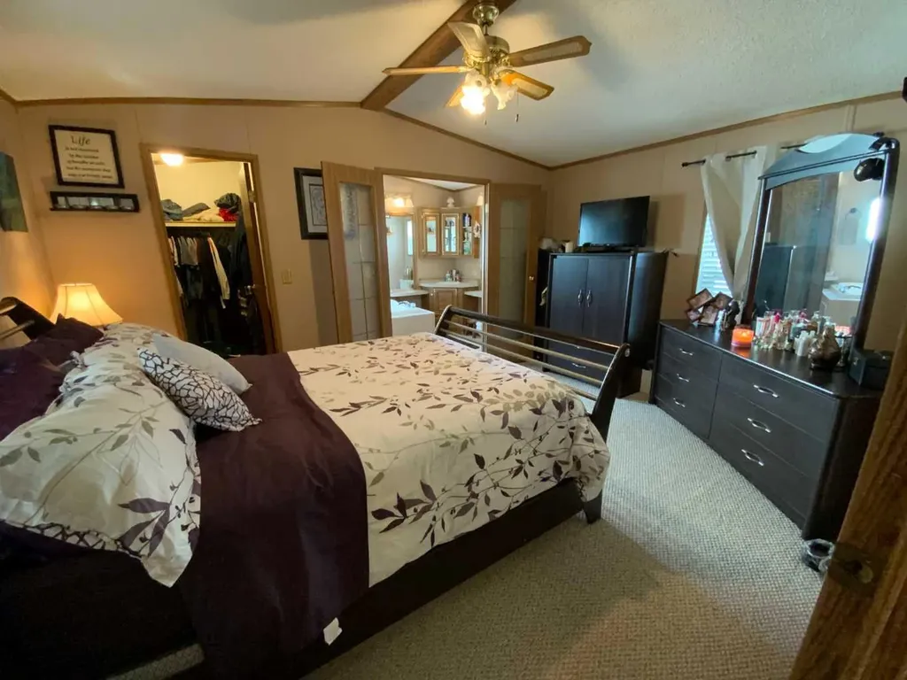 109 3 Street E Delia AB T0J 0W0