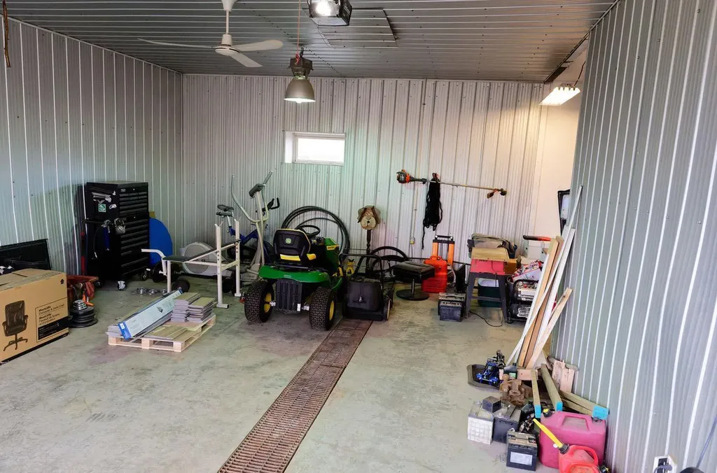 31039 Township Road 734 Bezanson AB T0H0G0