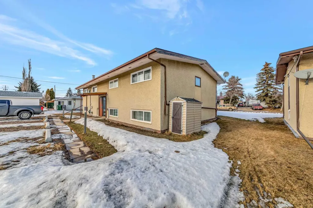 5619 46 Street Lloydminster AB T9V 0E6