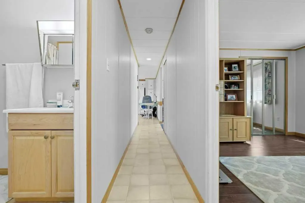 3223 83 Street NW Calgary AB T3B5N2