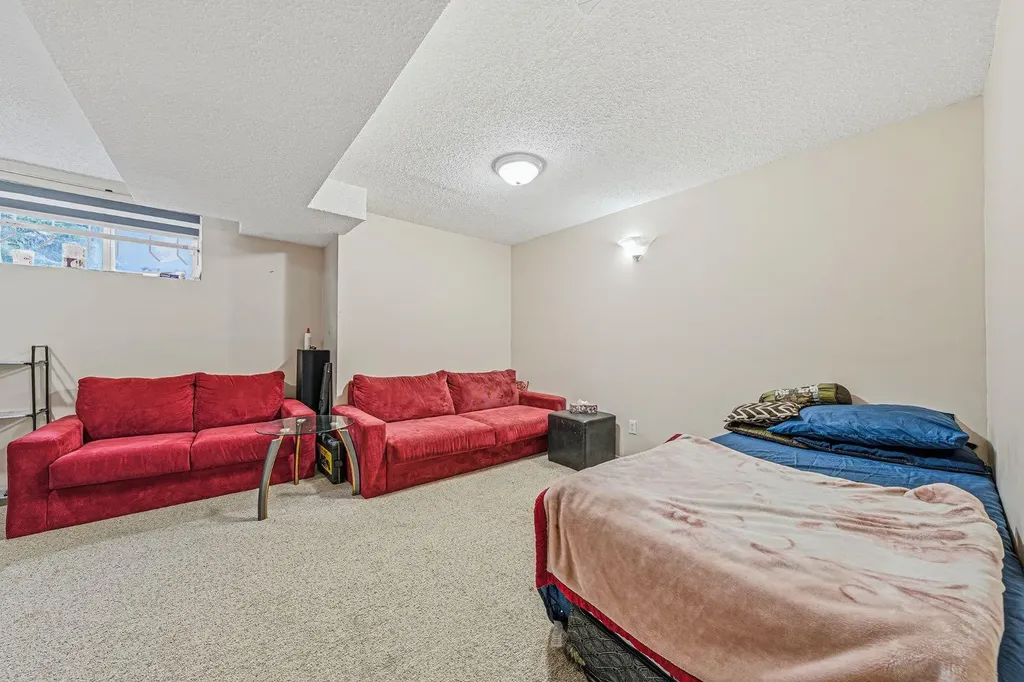 71 Martin Crossing Court NE Calgary AB T3J 3P3
