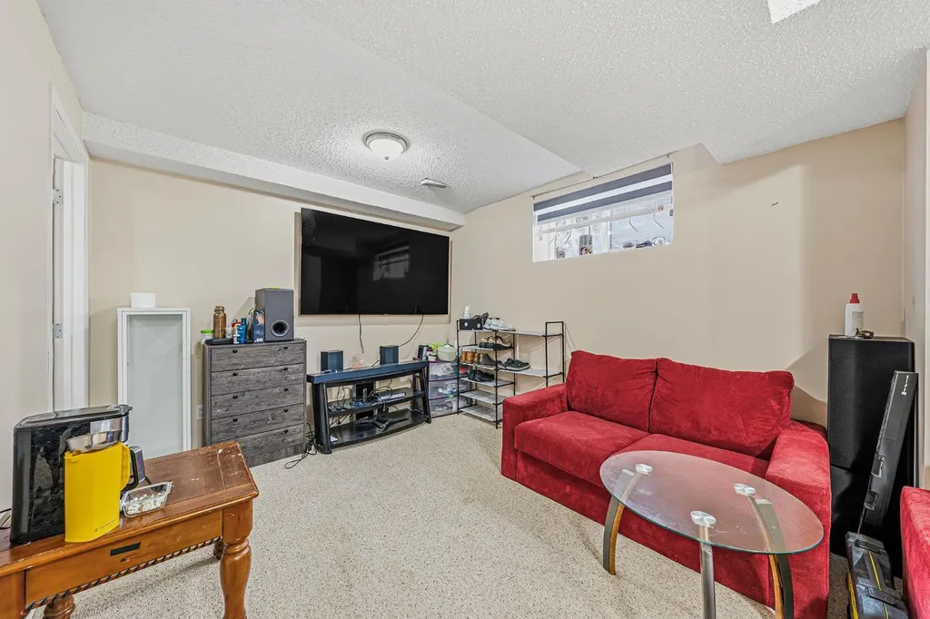 71 Martin Crossing Court NE Calgary AB T3J 3P3