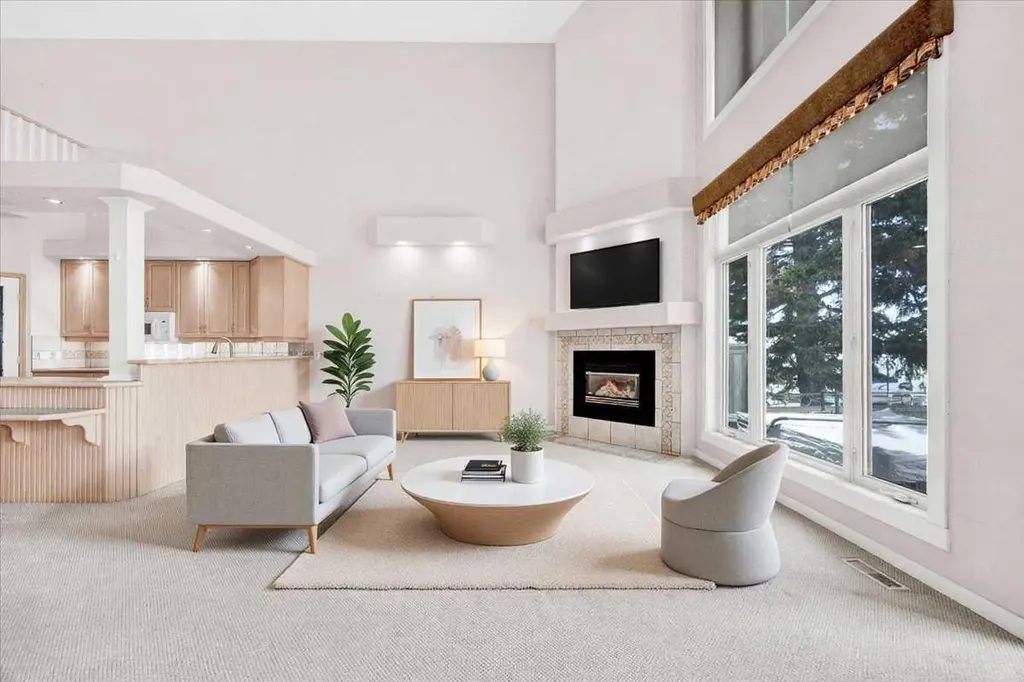 789 East Chestermere Drive Chestermere AB T1X 1A6