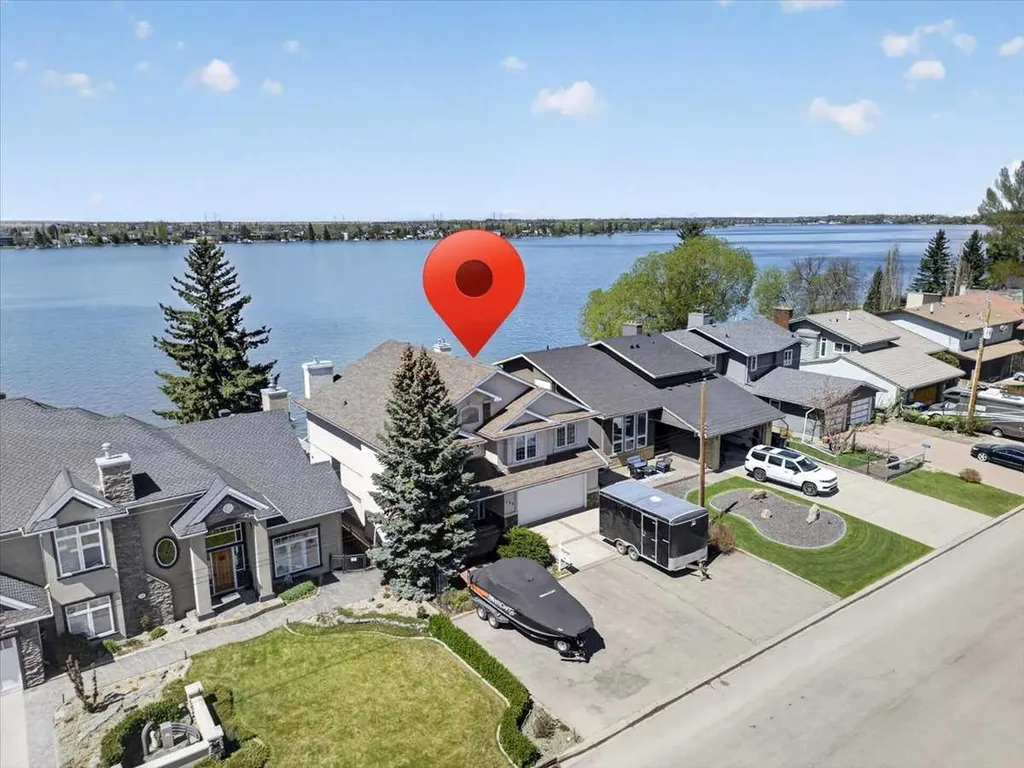 789 East Chestermere Drive Chestermere AB T1X 1A6