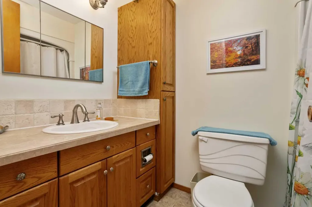 30 Montclare Avenue Camrose AB T4V 2K8