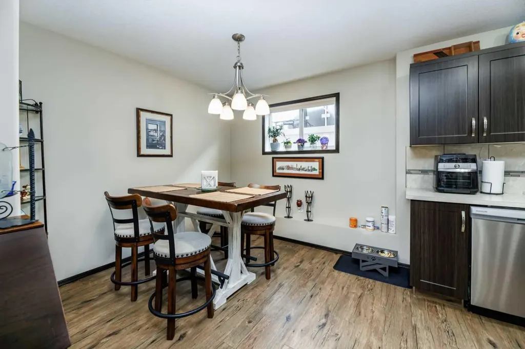 52 Vancouver Crescent Red Deer AB T4R 0N6