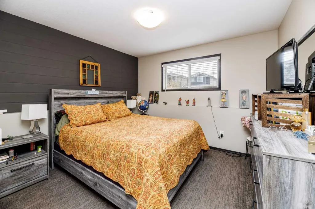 52 Vancouver Crescent Red Deer AB T4R 0N6