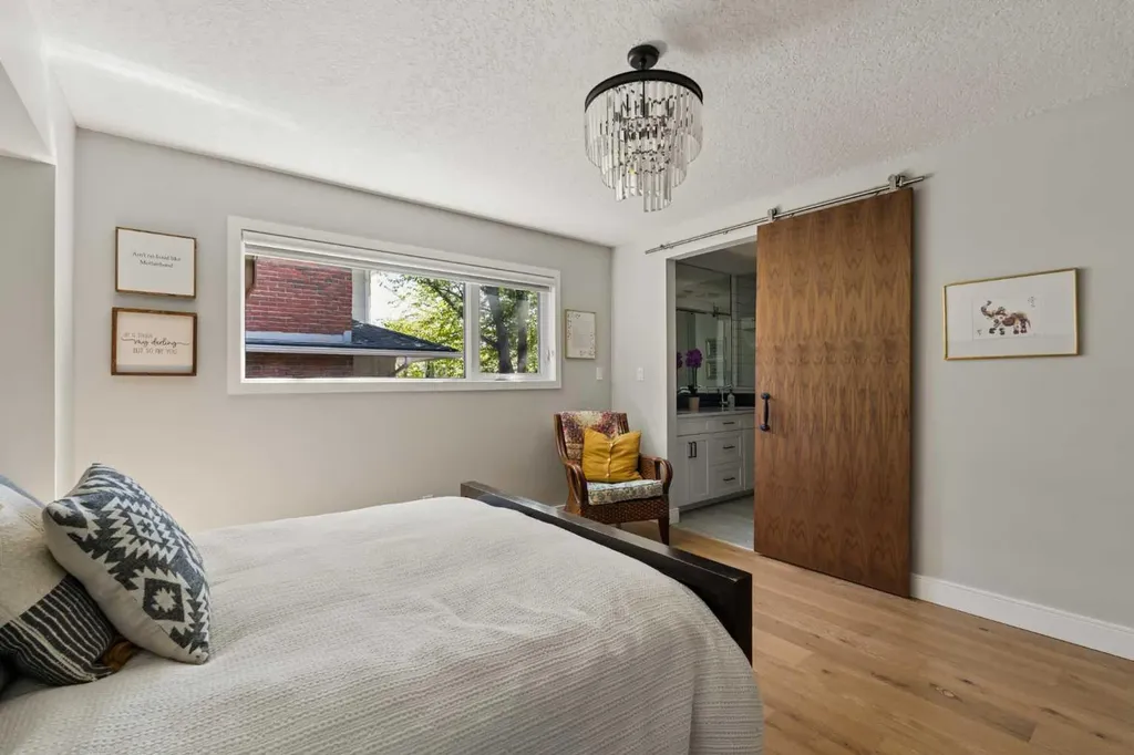 127 Parkglen Crescent SE Calgary AB T2J 4L9