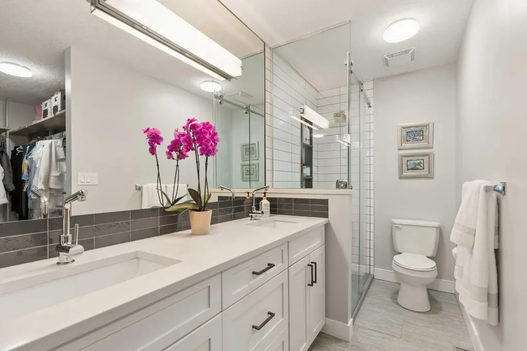 127 Parkglen Crescent SE Calgary AB T2J 4L9