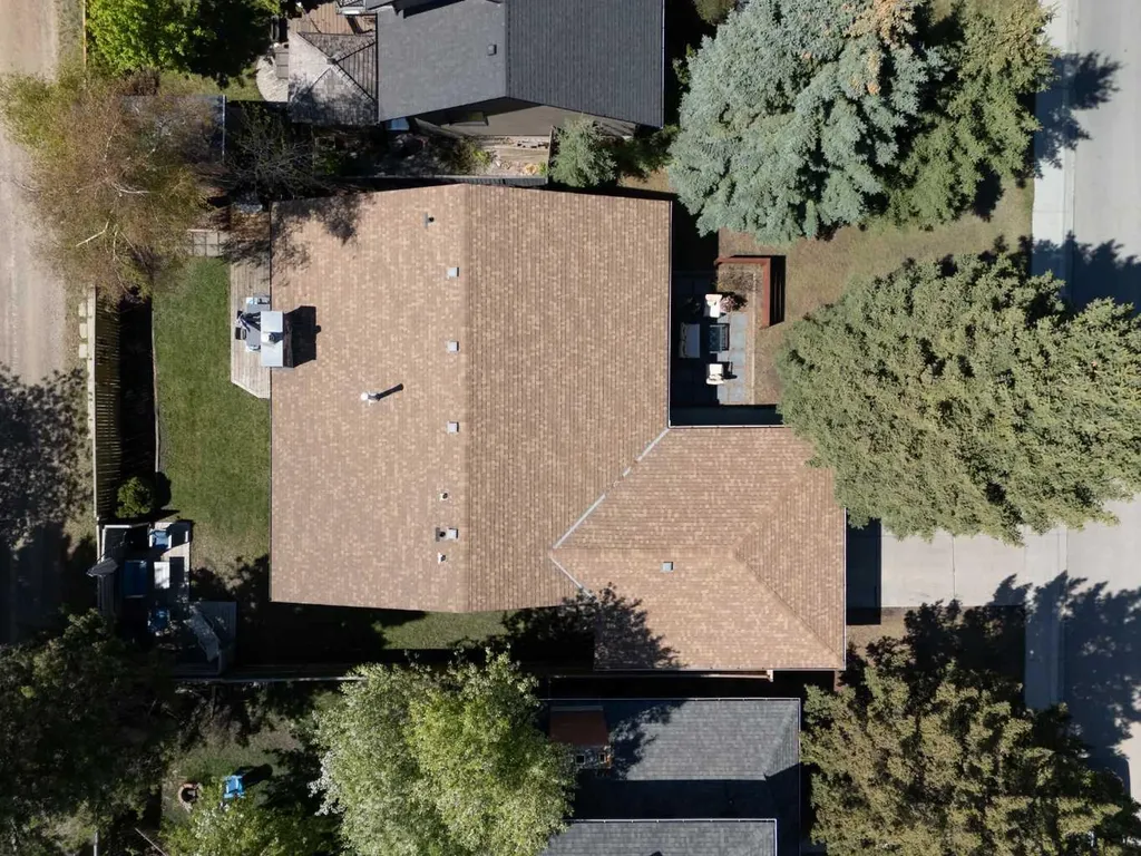 127 Parkglen Crescent SE Calgary AB T2J 4L9