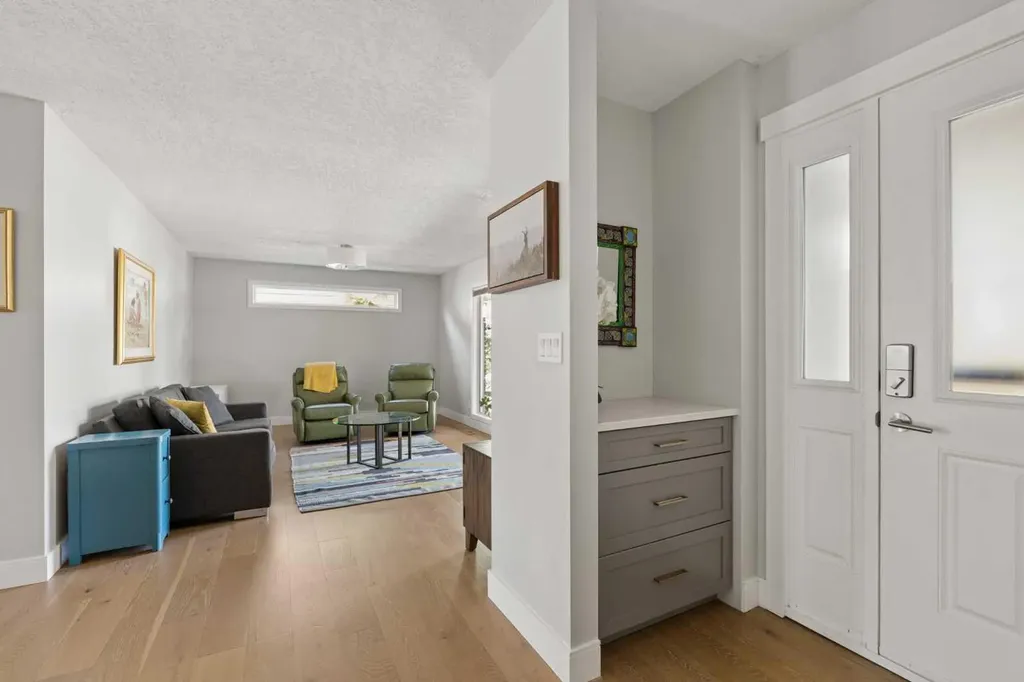 127 Parkglen Crescent SE Calgary AB T2J 4L9