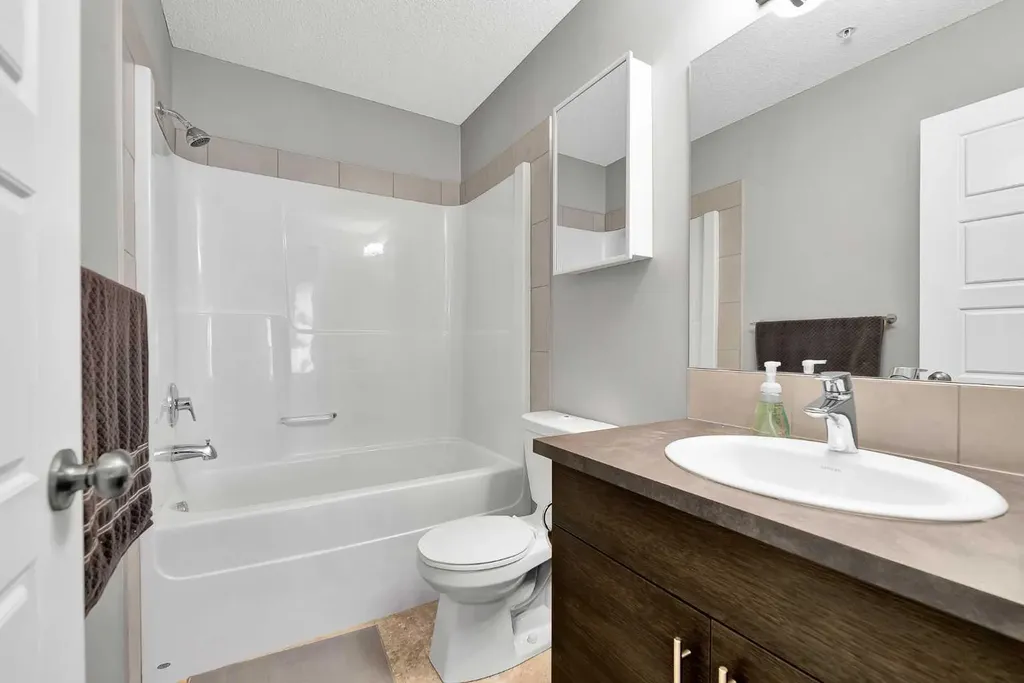207 Sunset Drive Cochrane AB T4C 0H7