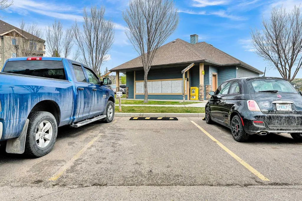 207 Sunset Drive Cochrane AB T4C 0H7