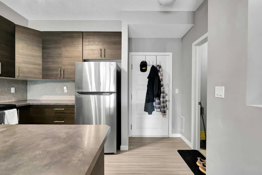 207 Sunset Drive Cochrane AB T4C 0H7