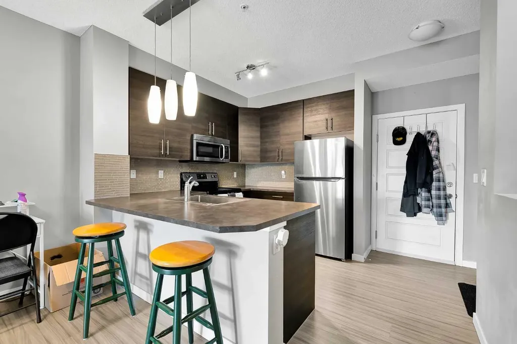 207 Sunset Drive Cochrane AB T4C 0H7