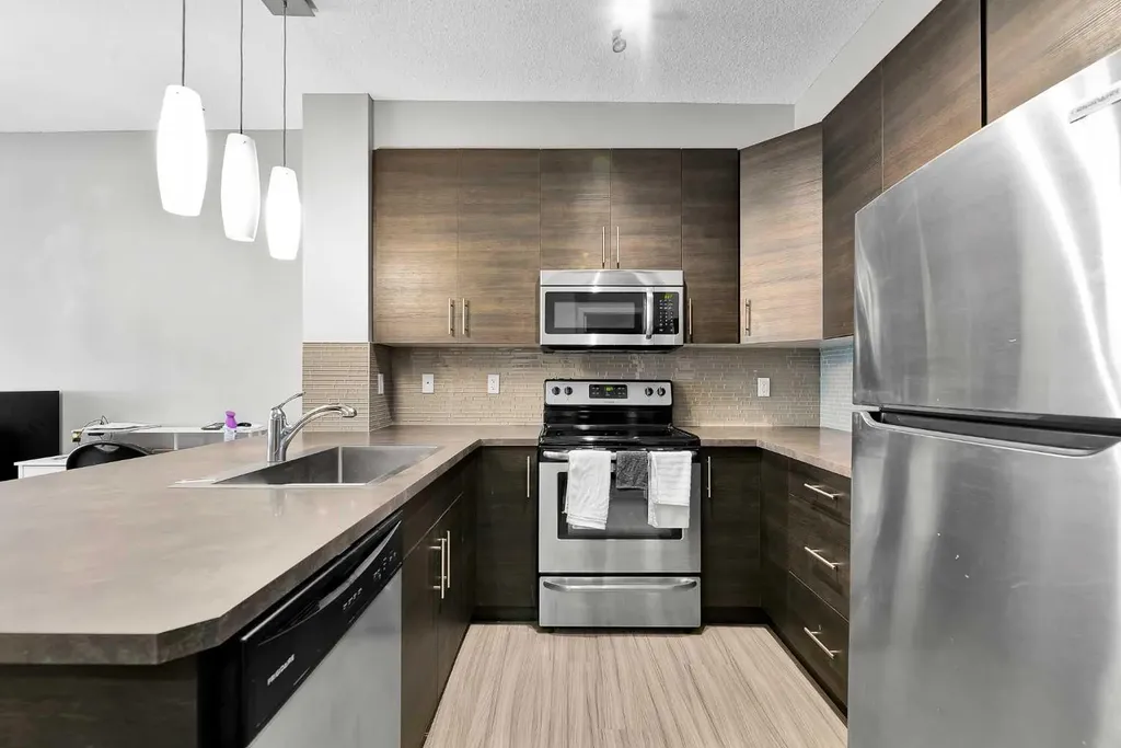 207 Sunset Drive Cochrane AB T4C 0H7