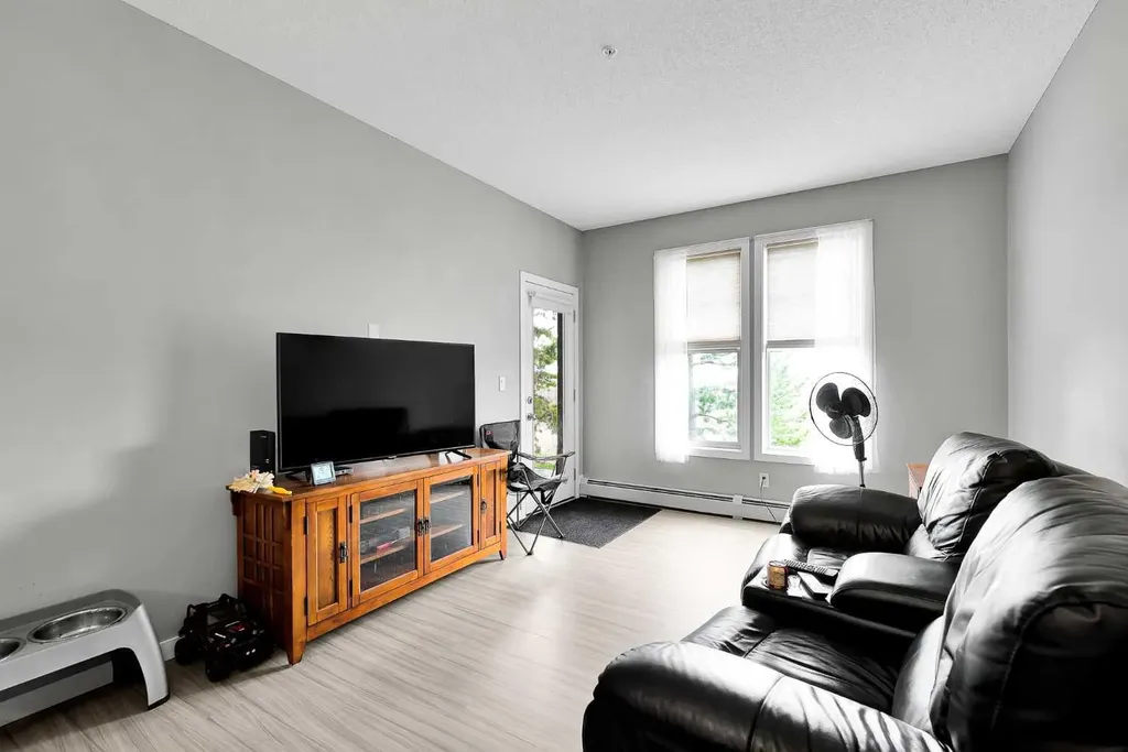 207 Sunset Drive Cochrane AB T4C 0H7