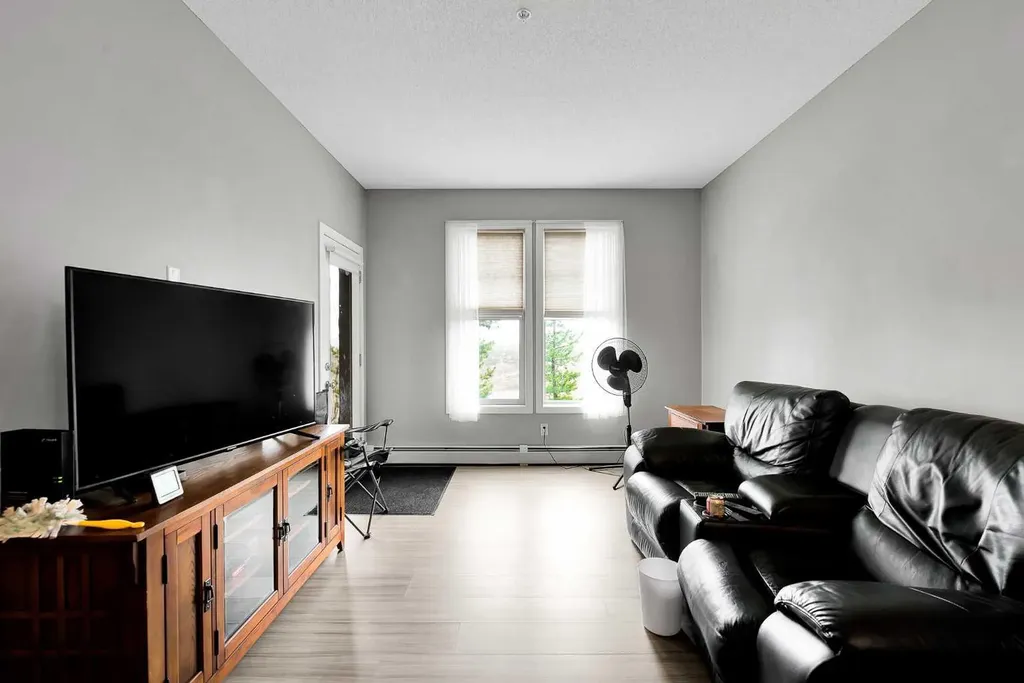 207 Sunset Drive Cochrane AB T4C 0H7
