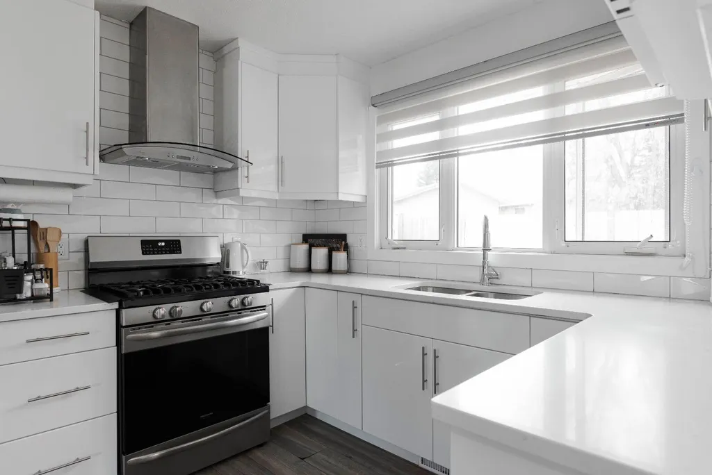 121 Demers Drive Fort Mcmurray AB T9H 2B3