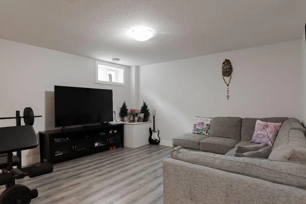 121 Demers Drive Fort Mcmurray AB T9H 2B3