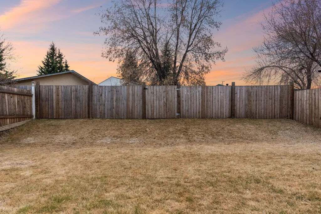 121 Demers Drive Fort Mcmurray AB T9H 2B3