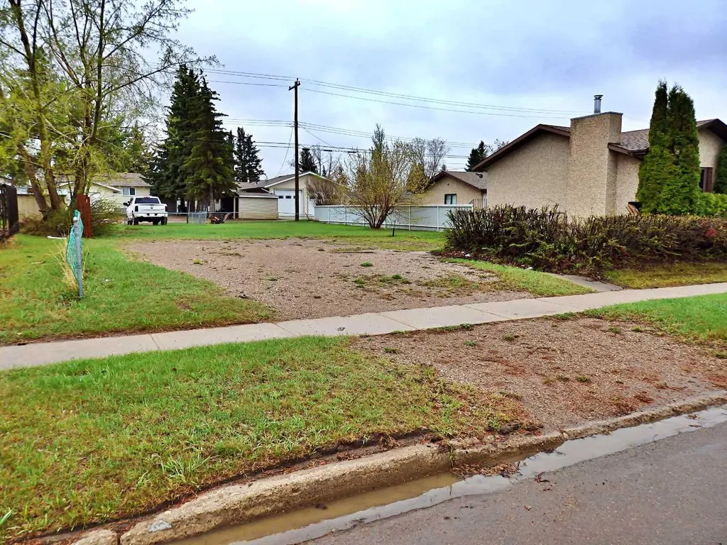 4605 50 Avenue Vermilion AB T9X 1R6