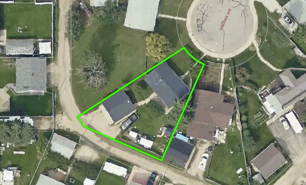 20 Virginia Avenue Whitecourt AB T7S1H2