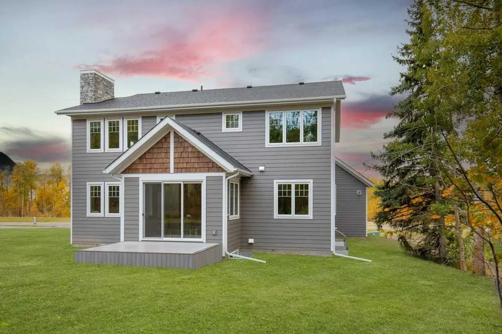 182 Slopeside Drive Rural Lacombe County AB T4S 0V2