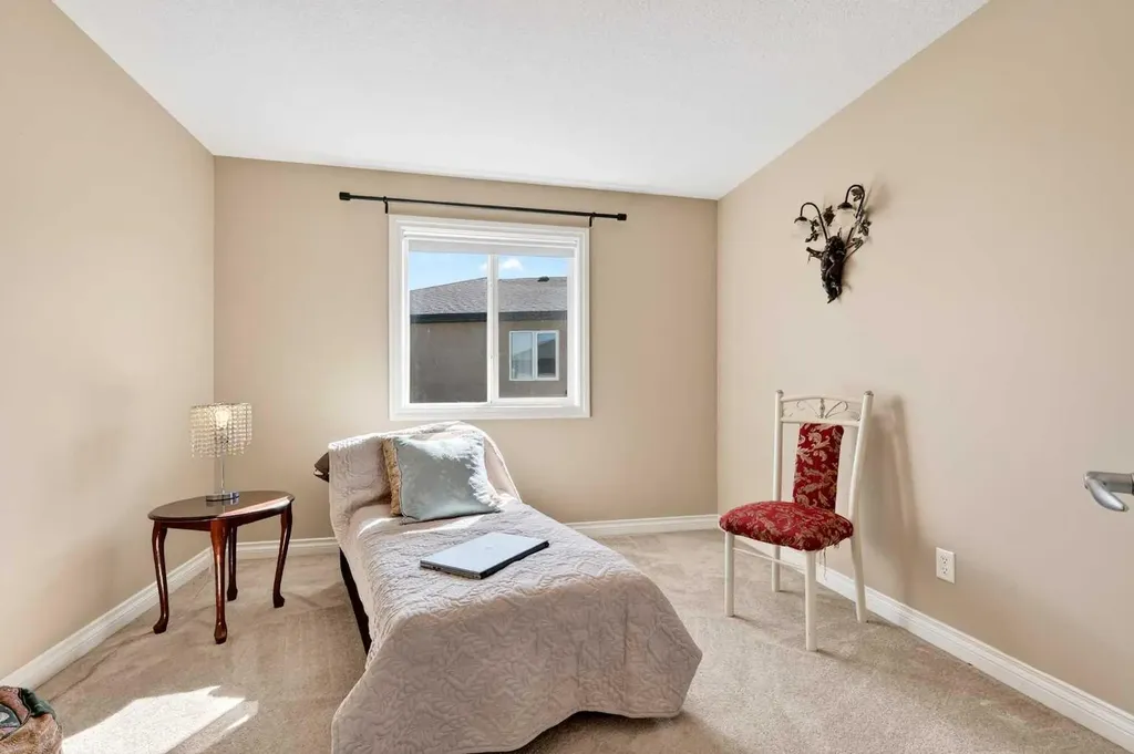 525 High Park Court NW High River AB T1V 0A4