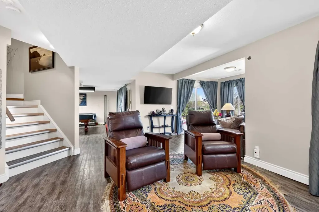 525 High Park Court NW High River AB T1V 0A4