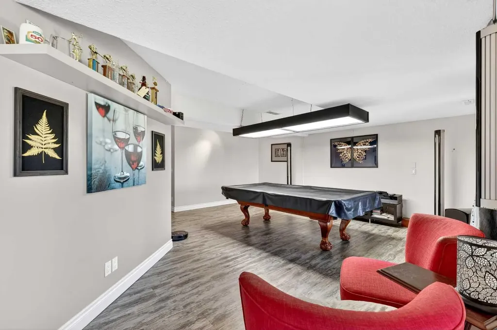 525 High Park Court NW High River AB T1V 0A4