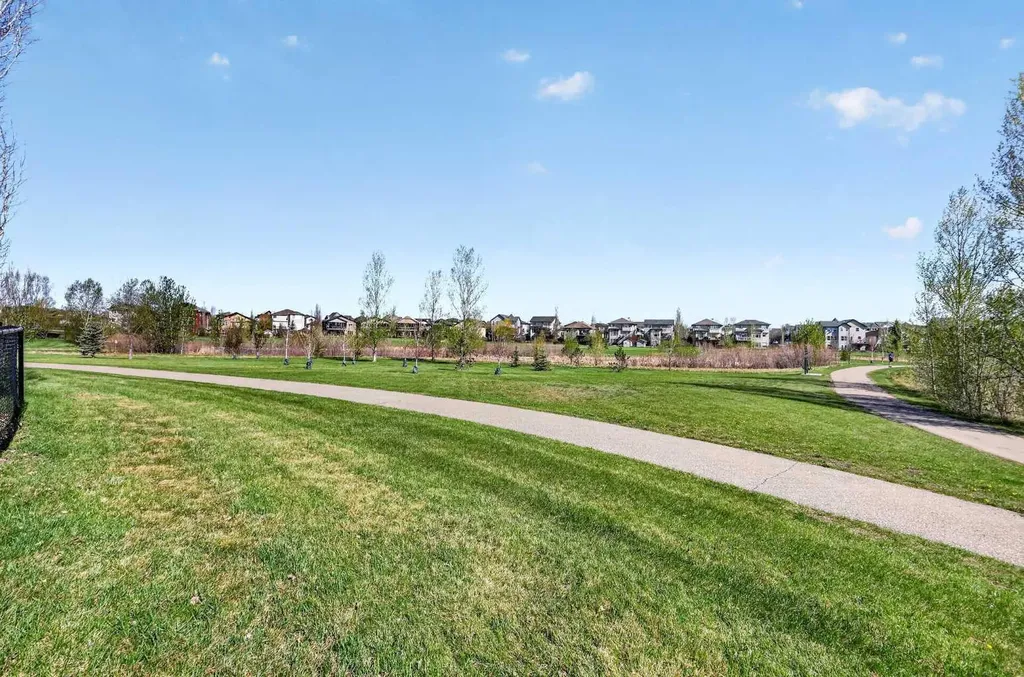 525 High Park Court NW High River AB T1V 0A4