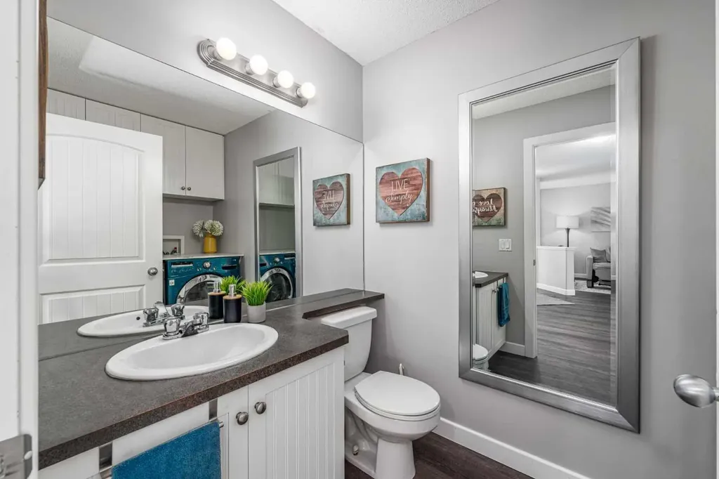 724 Luxstone Landing SW Airdrie AB T4B 3L1