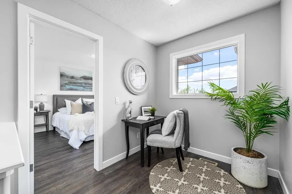 724 Luxstone Landing SW Airdrie AB T4B 3L1