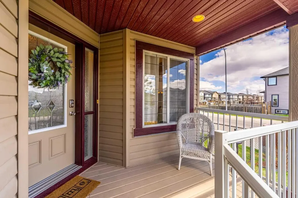 724 Luxstone Landing SW Airdrie AB T4B 3L1