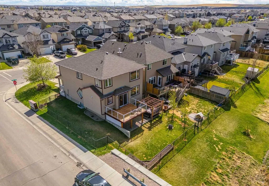 724 Luxstone Landing SW Airdrie AB T4B 3L1