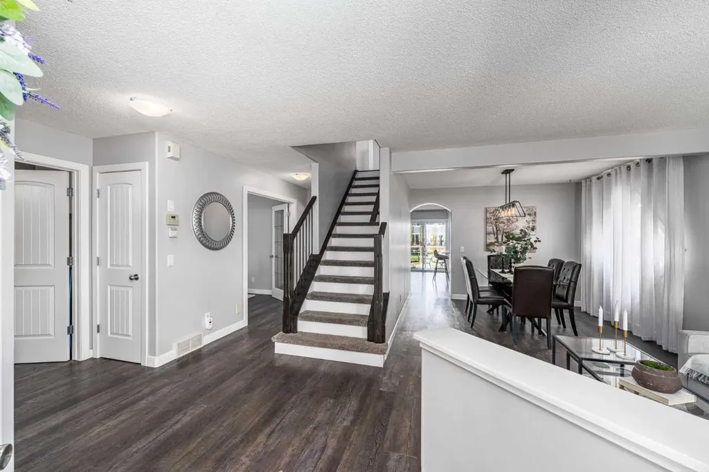 724 Luxstone Landing SW Airdrie AB T4B 3L1