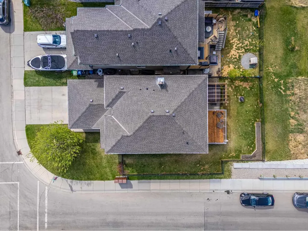 724 Luxstone Landing SW Airdrie AB T4B 3L1