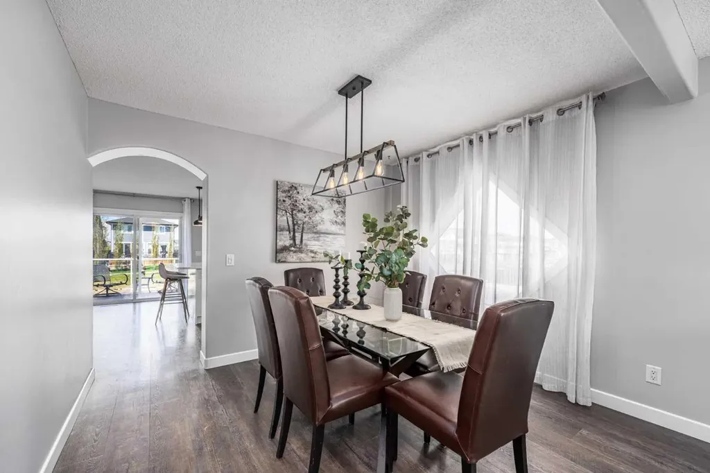 724 Luxstone Landing SW Airdrie AB T4B 3L1