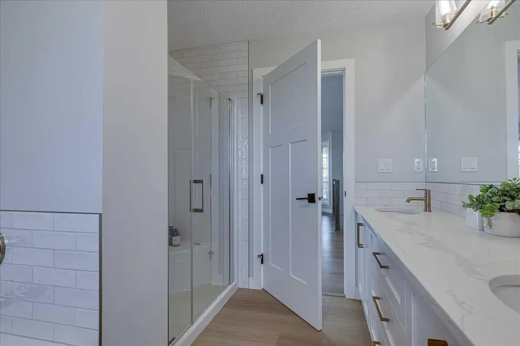 24219 413 Township Rural Lacombe County AB T0C 0Y0