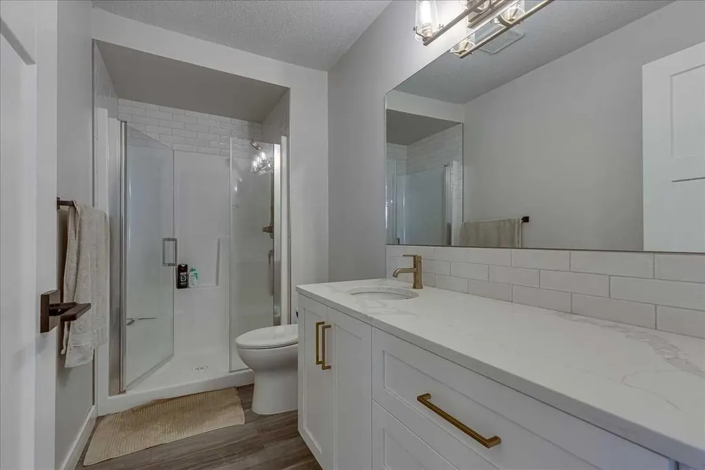 24219 413 Township Rural Lacombe County AB T0C 0Y0