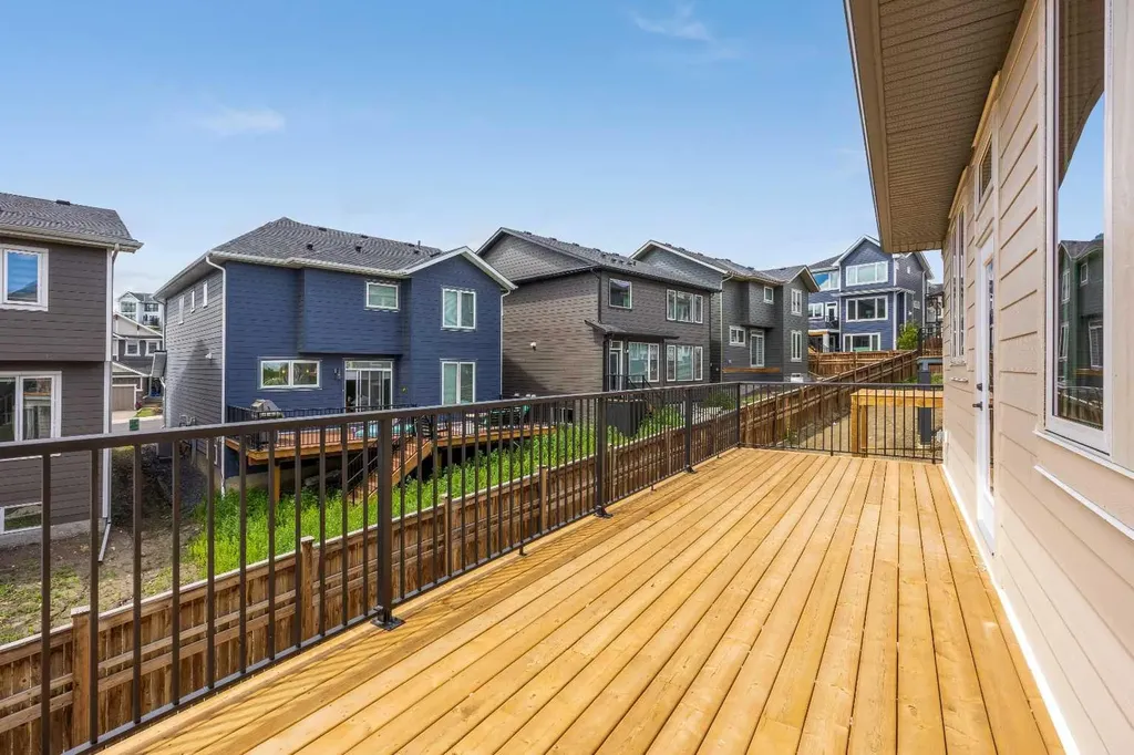 101 Creekstone Hill SW Calgary AB T3P 2V3