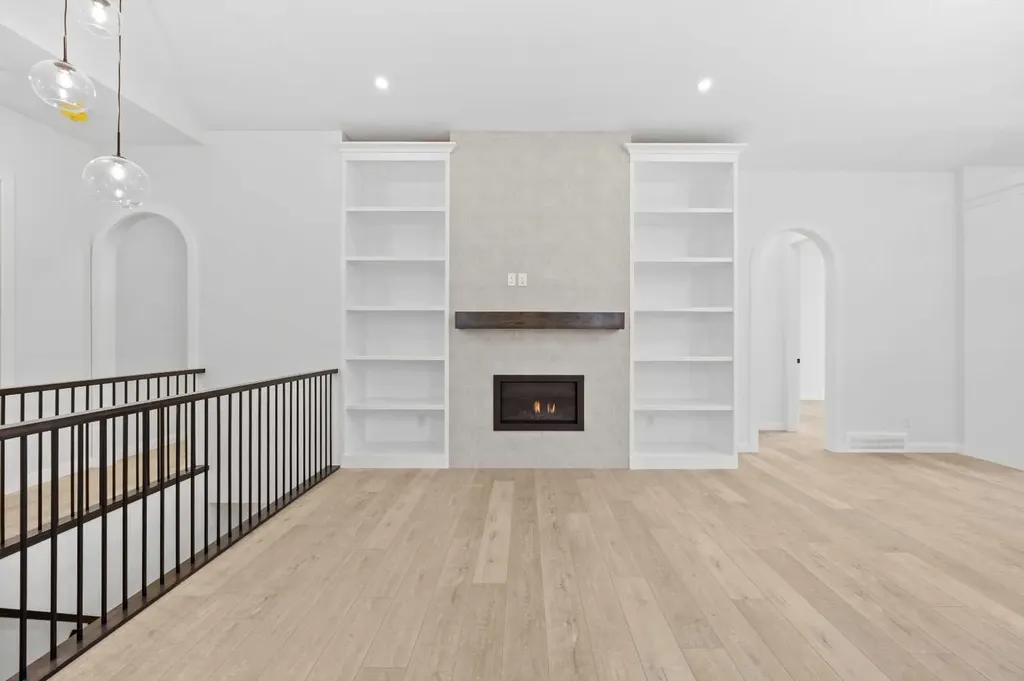 101 Creekstone Hill SW Calgary AB T3P 2V3