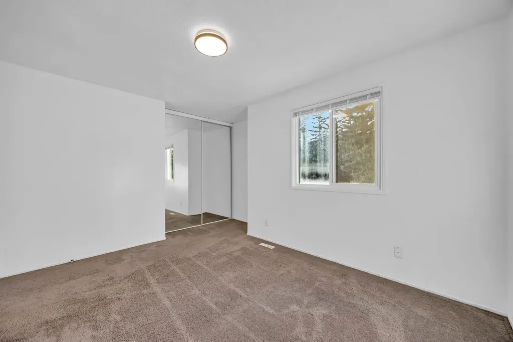 219 90 Avenue SE Calgary AB T2J0A3