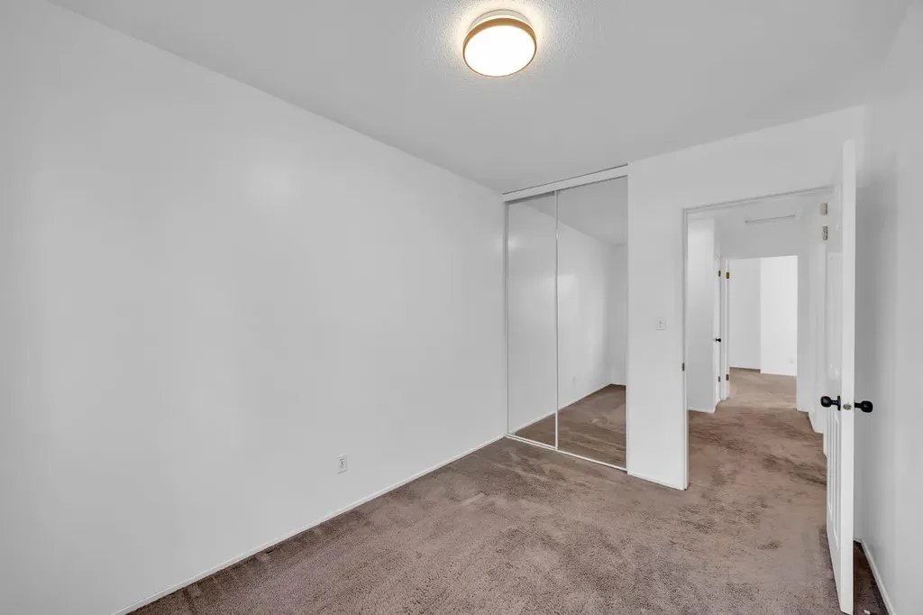 219 90 Avenue SE Calgary AB T2J0A3