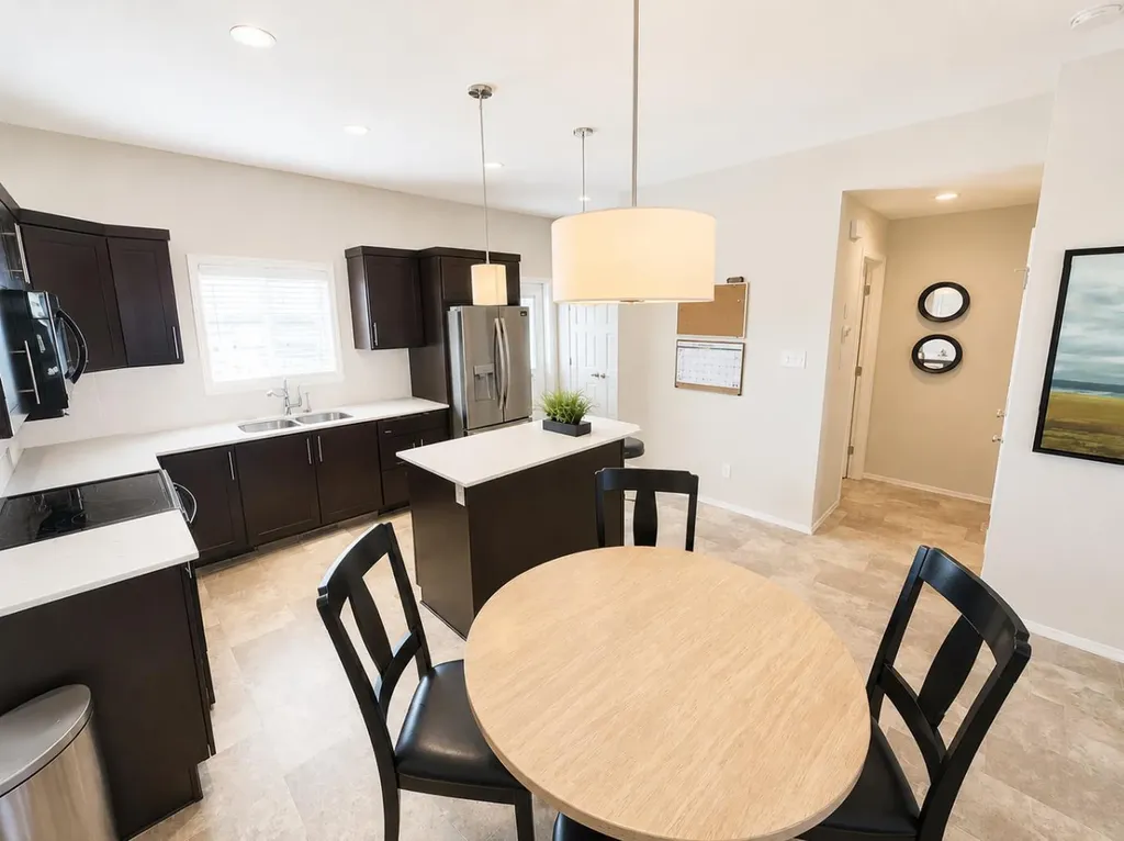 183 Lynx Road N Lethbridge AB T1H6Z5